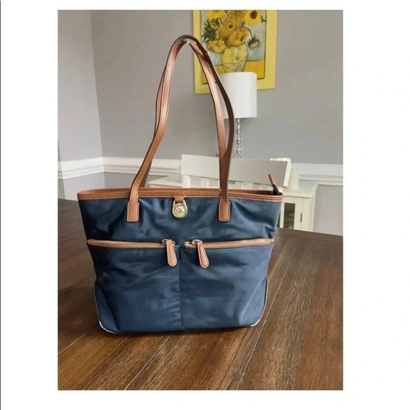 Michael Kors Kempton tote bag - Picture 1 of 15
